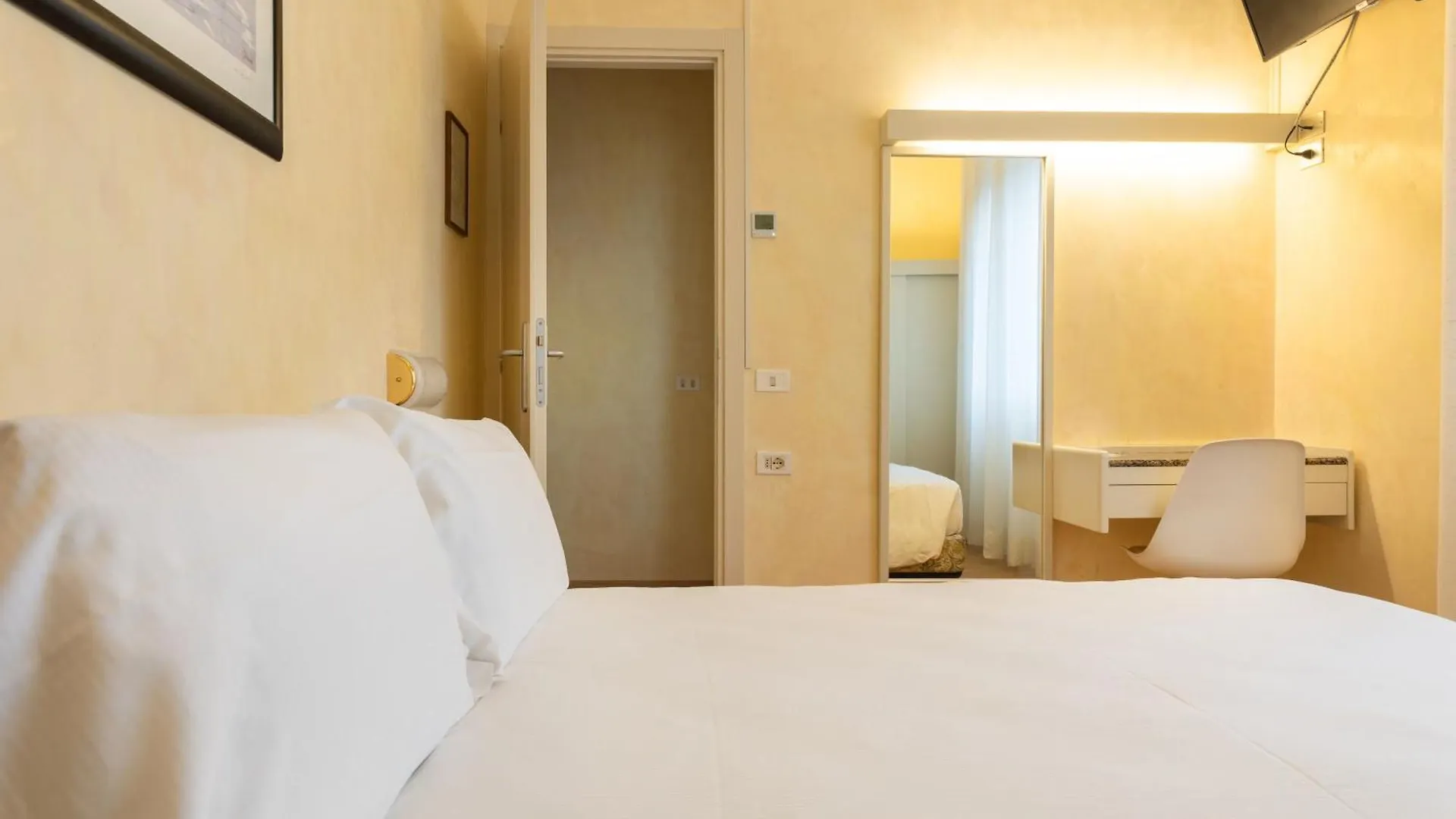 Hotel Rosabianca Rimini