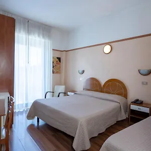 Britannia Marina Centro Hotel